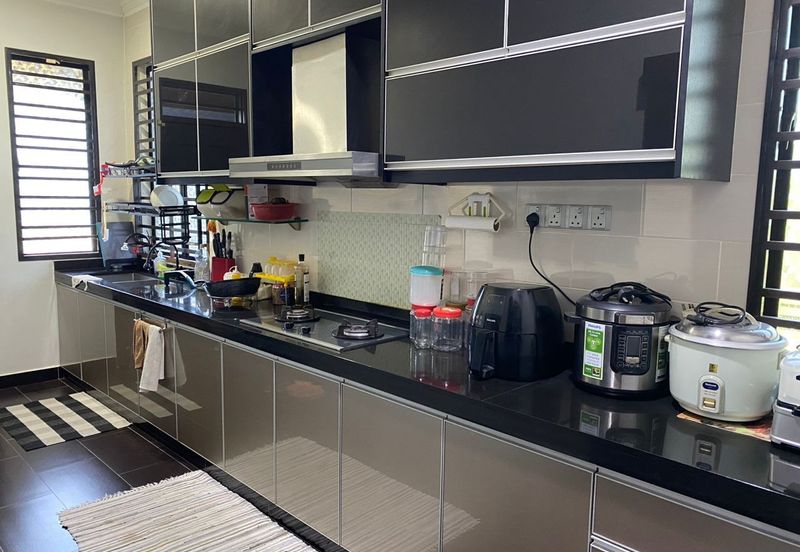 Putra Hill Residency