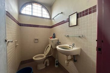 Bandar Tun Hussein Onn