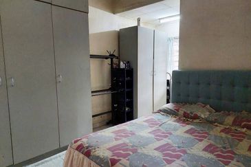 Bandar Tun Hussein Onn