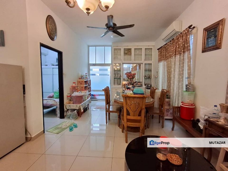 FREEHOLD END LOT, Double Storey Terrace House @ Section 6, Bangi Avenue, Bangi -  Big Built-up area 2360 sqft FOR SALE, Selangor, Bangi