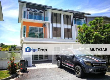 REDUCED PRICE! 3-Storey Semi-D @ Taman Kantan Permata, Kajang - 3 Living Hall, 2 Balcony, Selangor, Kajang