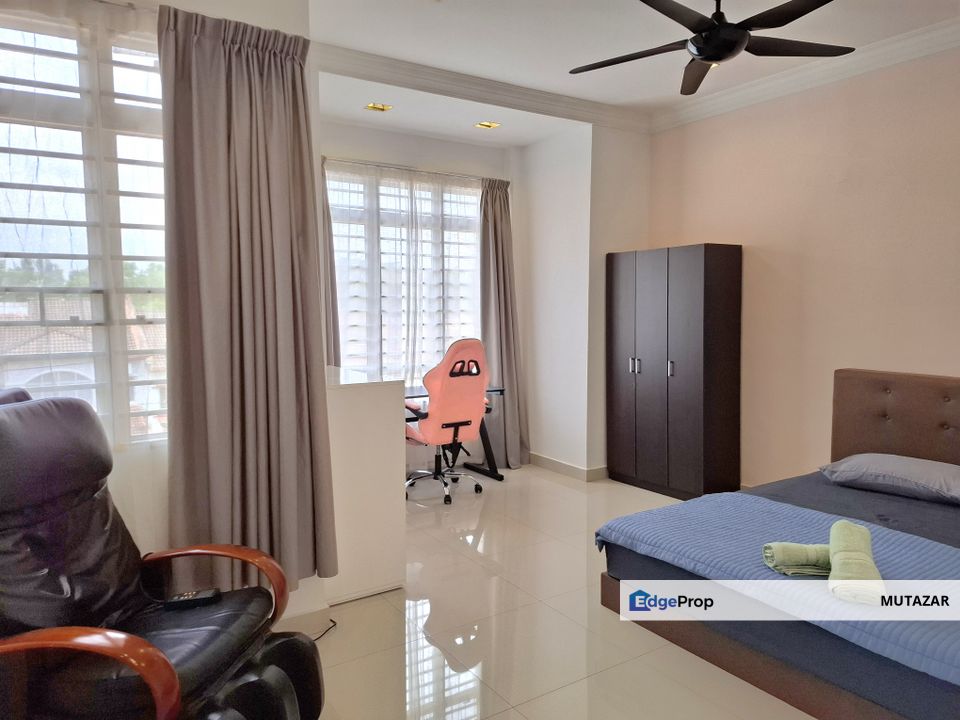 3-Storey Link House @ Taman Puncak Jalil - Fully Furnished, Fully Airconds! FOR RENT, Selangor, Seri Kembangan