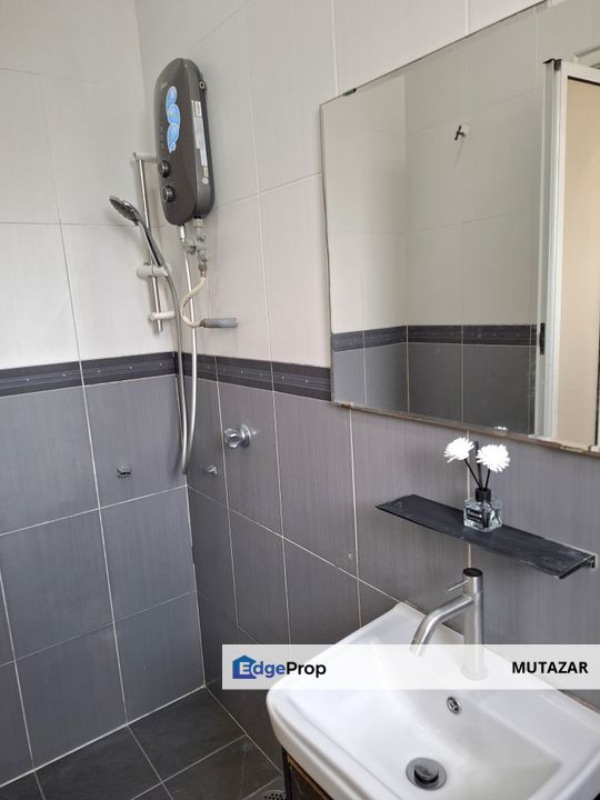 3-Storey Link House @ Taman Puncak Jalil - Fully Furnished, Fully Airconds! FOR RENT, Selangor, Seri Kembangan