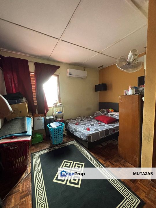 Double Storey Terrace House @ Taman Kantan Permai, Kajang - Ada Extra Tanah Kat Belakang For Sale, Selangor, Kajang