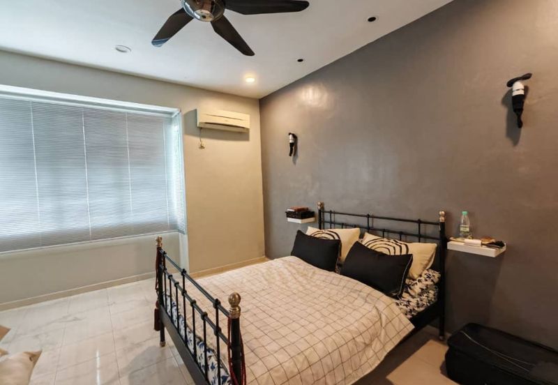 Seksyen 11, Kota Damansara