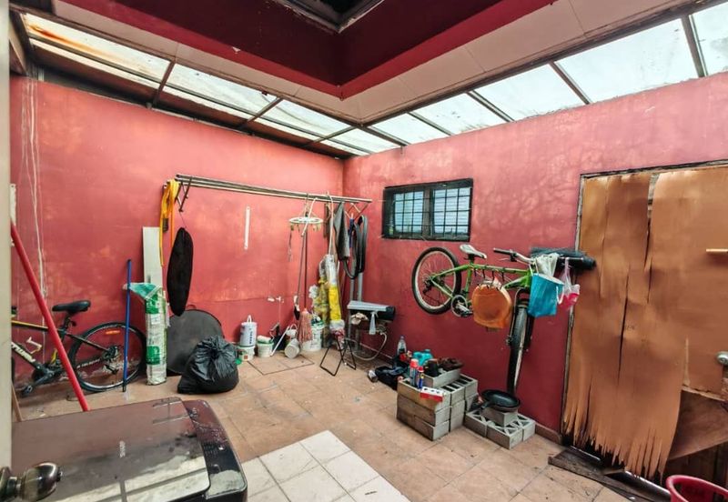 Seksyen 11, Kota Damansara