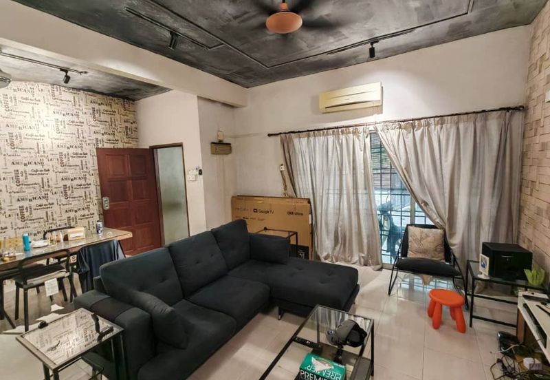 Seksyen 11, Kota Damansara