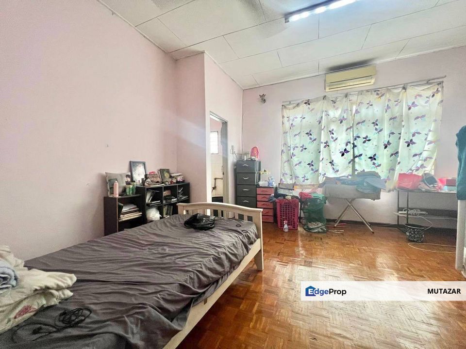 NON BUMI UNIT, Double Storey Terrace House @ Taman Balakong Jaya, Seri Kembangan, Selangor, Selangor, Balakong