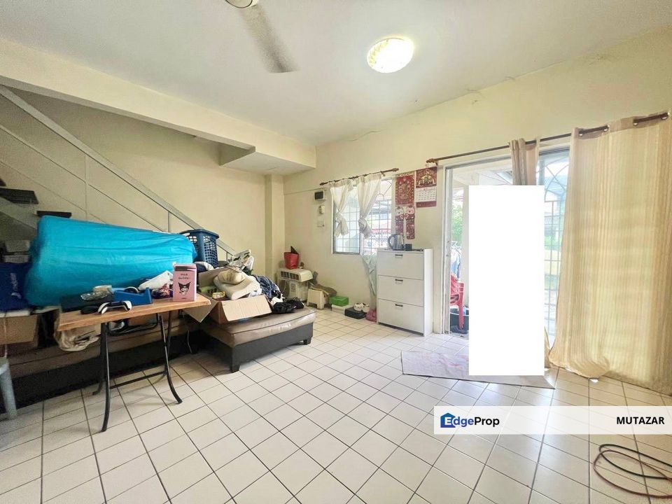 NON BUMI UNIT, Double Storey Terrace House @ Taman Balakong Jaya, Seri Kembangan, Selangor, Selangor, Balakong