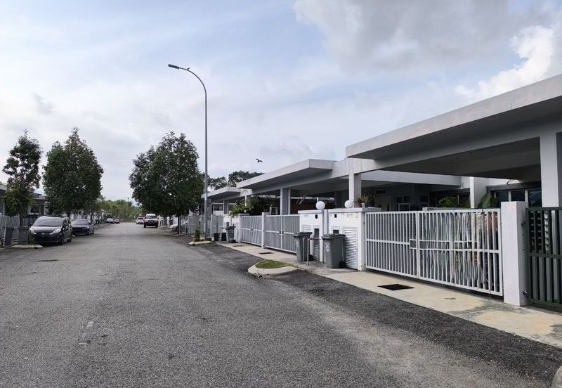 Albury at Mahkota Hills