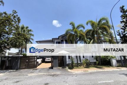 LUXURIOUS & SPACIOUS, Double Storey Bungalow @ Saujana Villa, Kajang - Fully Furnished & Tastefully Renovated FOR SALE, Selangor, Kajang