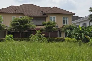 Bungalow Lot FOR SALE @ Kayangan Heights, Seksyen U9,  Shah Alam - Ready Infra