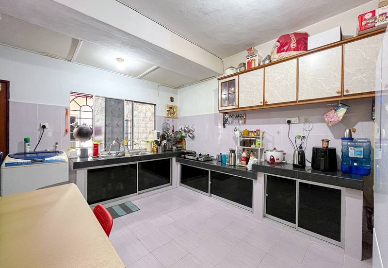 Taman Kinrara Seksyen 2