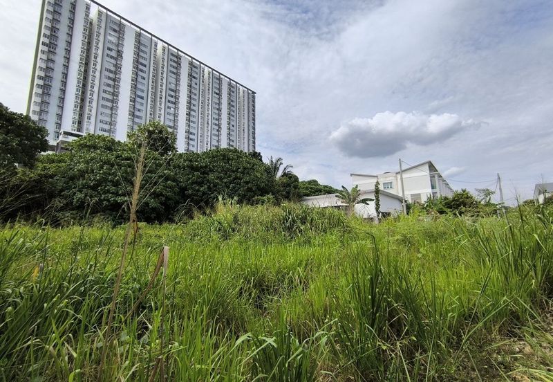 FREEHOLD Bungalow Land at Taman Meringin Indah, Kajang - Near Country Heights  FOR SALE