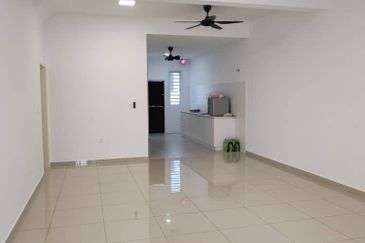 TIARA SENDAYAN (PRESINT 5)