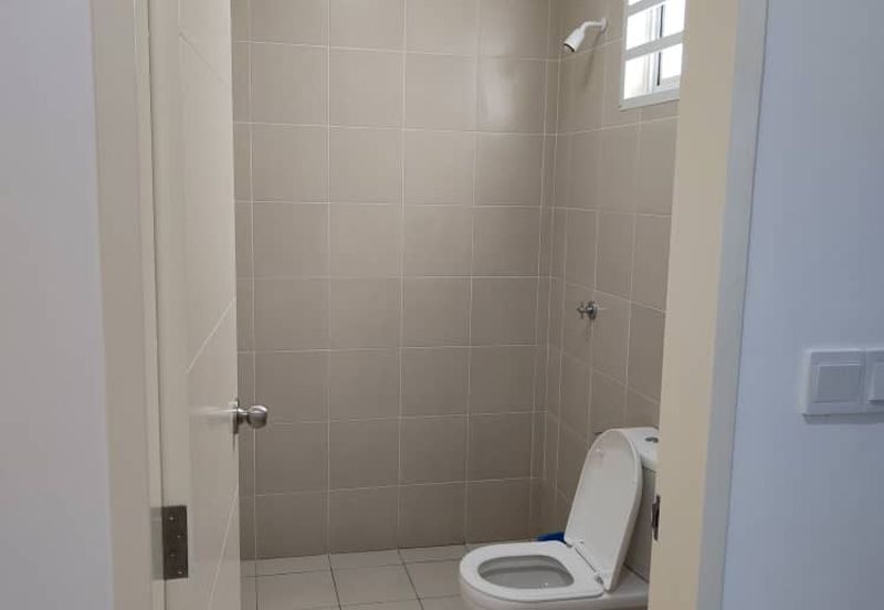 TIARA SENDAYAN (PRESINT 5)