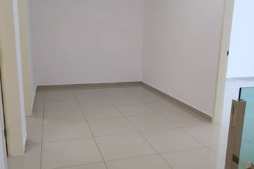 TIARA SENDAYAN (PRESINT 5)