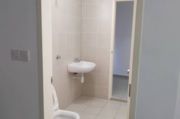 TIARA SENDAYAN (PRESINT 5)