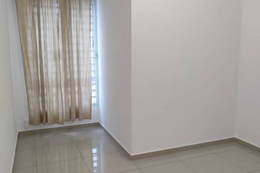 TIARA SENDAYAN (PRESINT 5)