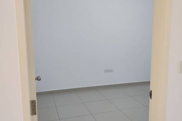 TIARA SENDAYAN (PRESINT 5)