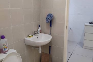 TIARA SENDAYAN (PRESINT 5)