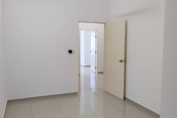 TIARA SENDAYAN (PRESINT 5)