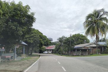 Tanah Freehold Bebas Banjir Di Bukit Cermin, Mentakab - Lokasi Strategik, Sebelah Rendah & Menengah FOR SALE