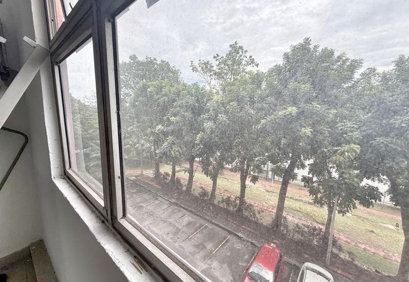 Brunsfield Service Apartment