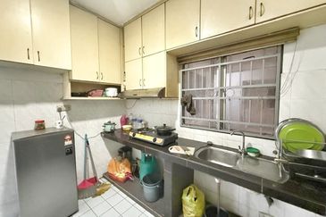 Brunsfield Service Apartment