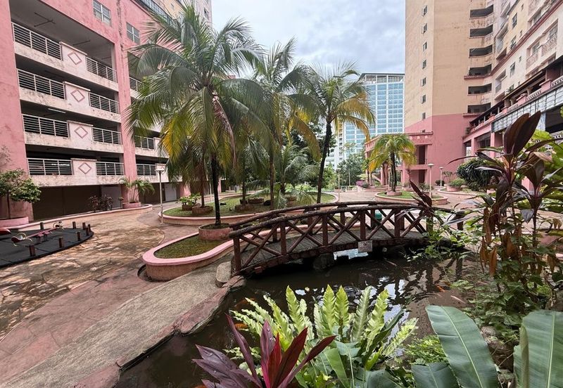 Brunsfield Service Apartment