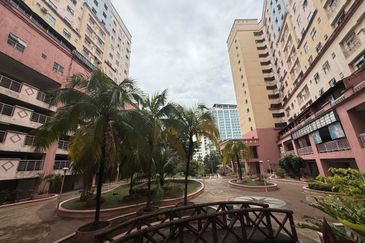 Brunsfield Service Apartment