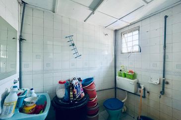 Sri Angkasa Apartment, Seksyen 28