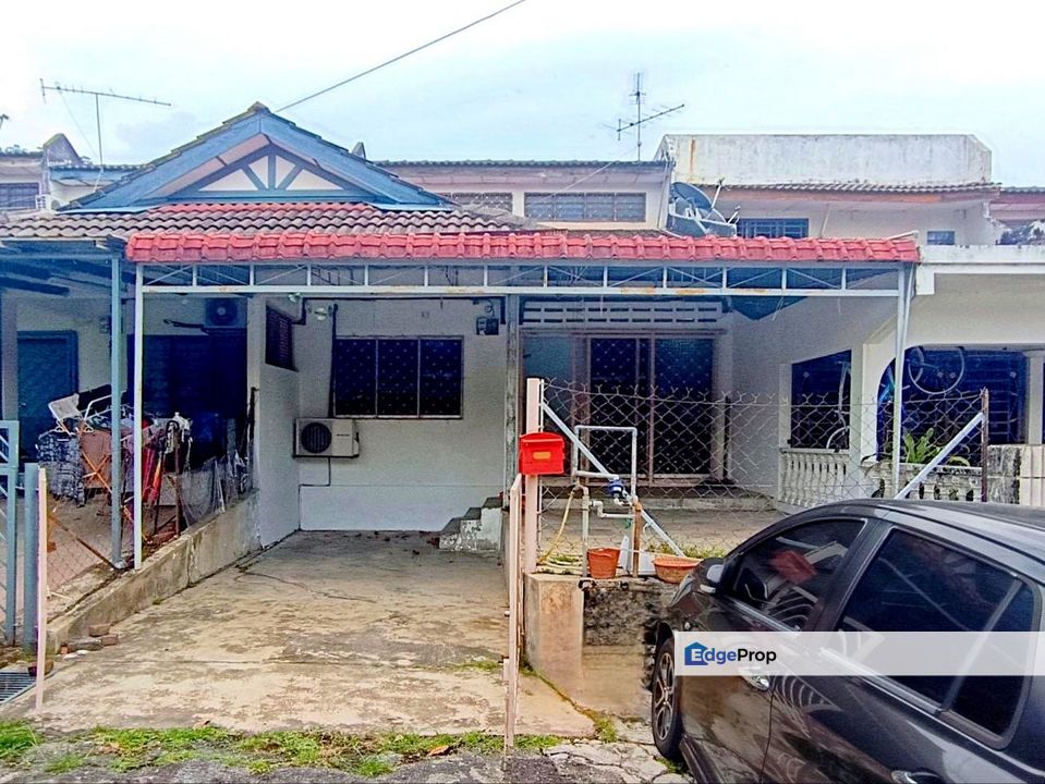 NON BUMI UNIT, Single Storey Terrace House at Taman Saga, Ampang - RENOVATED & FULLY EXTENDED For Sale, Selangor, Ampang