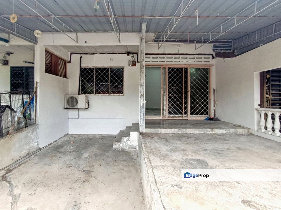 NON BUMI UNIT, Single Storey Terrace House at Taman Saga, Ampang - RENOVATED & FULLY EXTENDED For Sale, Selangor, Ampang
