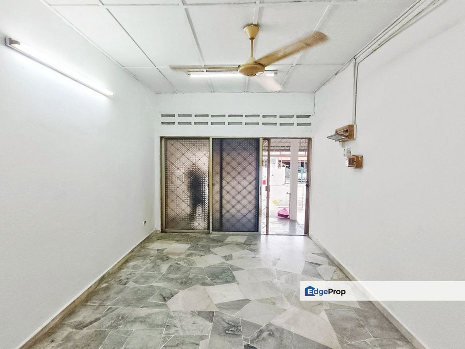 NON BUMI UNIT, Single Storey Terrace House at Taman Saga, Ampang - RENOVATED & FULLY EXTENDED For Sale, Selangor, Ampang