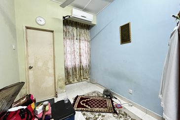 Taman Tasik Semenyih (Lake Residence)