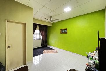 Taman Tasik Semenyih (Lake Residence)