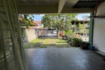 Taman Tasik Semenyih (Lake Residence)