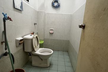 Taman Tasik Semenyih (Lake Residence)