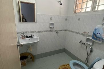 Bandar Tun Hussein Onn