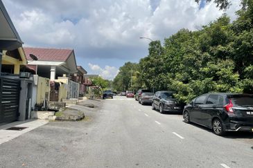 Bandar Tun Hussein Onn