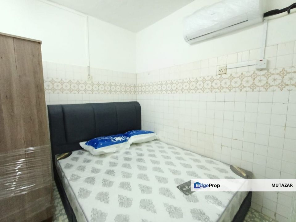 FREEHOLD, Double Storey Terrace House @ Taman Kajang Baru, Kajang - Extended Kitchen & Balcony FOR SALE, Selangor, Kajang