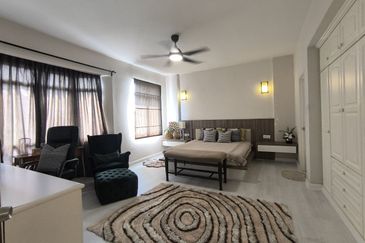 Bungaraya Kondominium, Saujana Subang