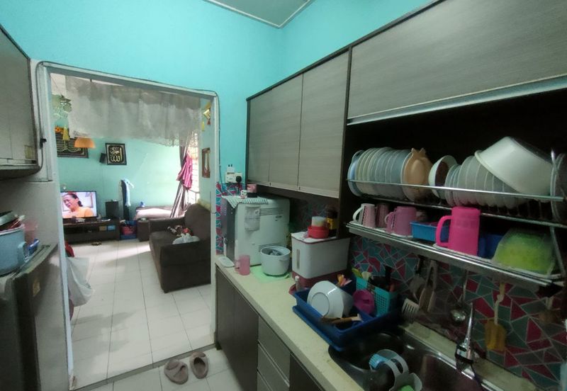 Apartment Teratai, Taman Sutera