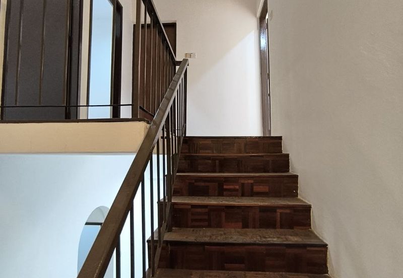 SL 6, Bandar Sungai Long