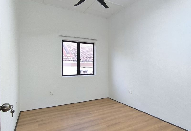 SL 6, Bandar Sungai Long