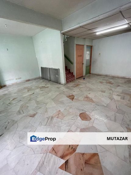 FREEHOLD, Double Storey Terrace House at Taman Sri Jelok, Kajang - Kitchen Extended with  Kitchen Cabinet & Full Tiles  For Sale, Selangor, Kajang