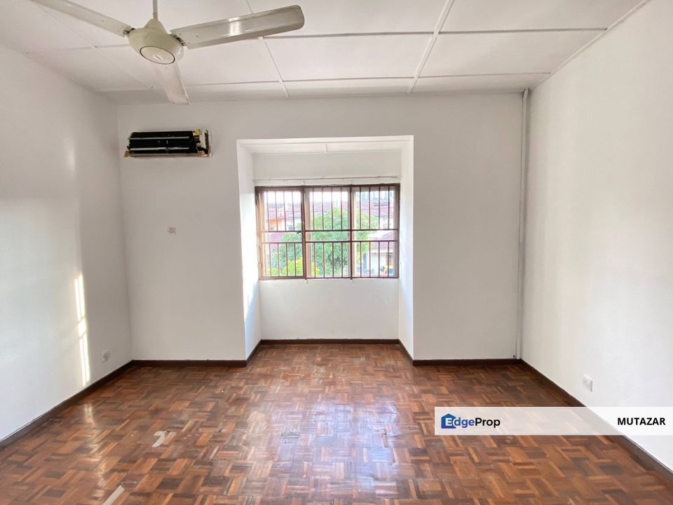 NON BUMI UNIT, Double Storey Terrace House at Seksyen 8, Bandar Baru Bangi - Dekat Pelbagai Kemudahan For Sale, Selangor, Bangi