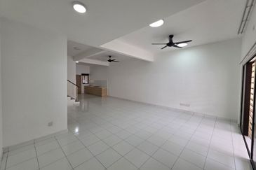 Dahlia @ Serene Heights