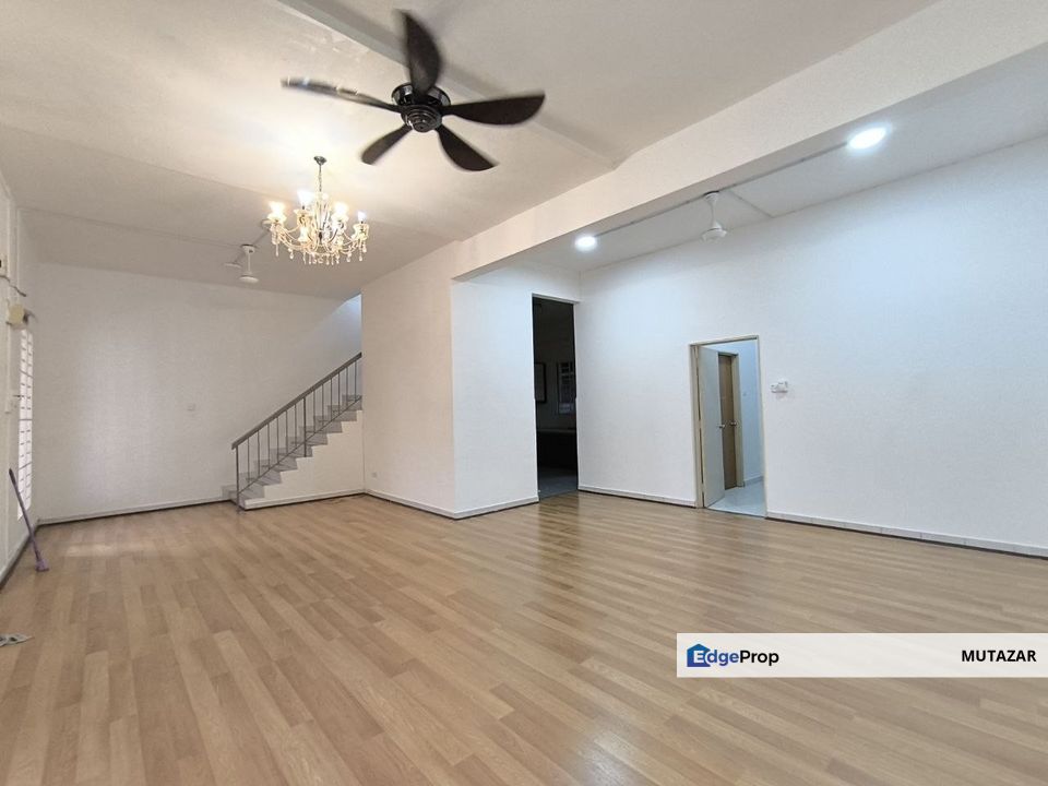 FREEHOLD, Double Storey Superlink House @ Saujana Impian, Kajang - Spacious With 30 Feet Width !!! FOR RENT, Selangor, Kajang